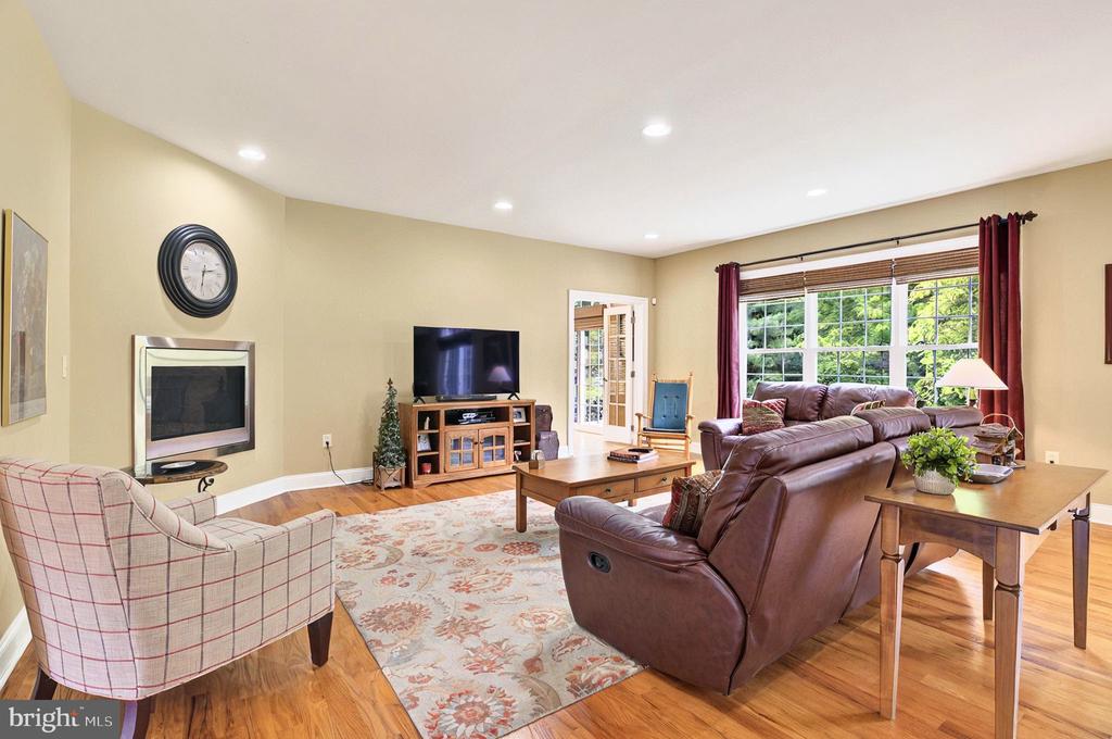 311 SARSEN DRIVE