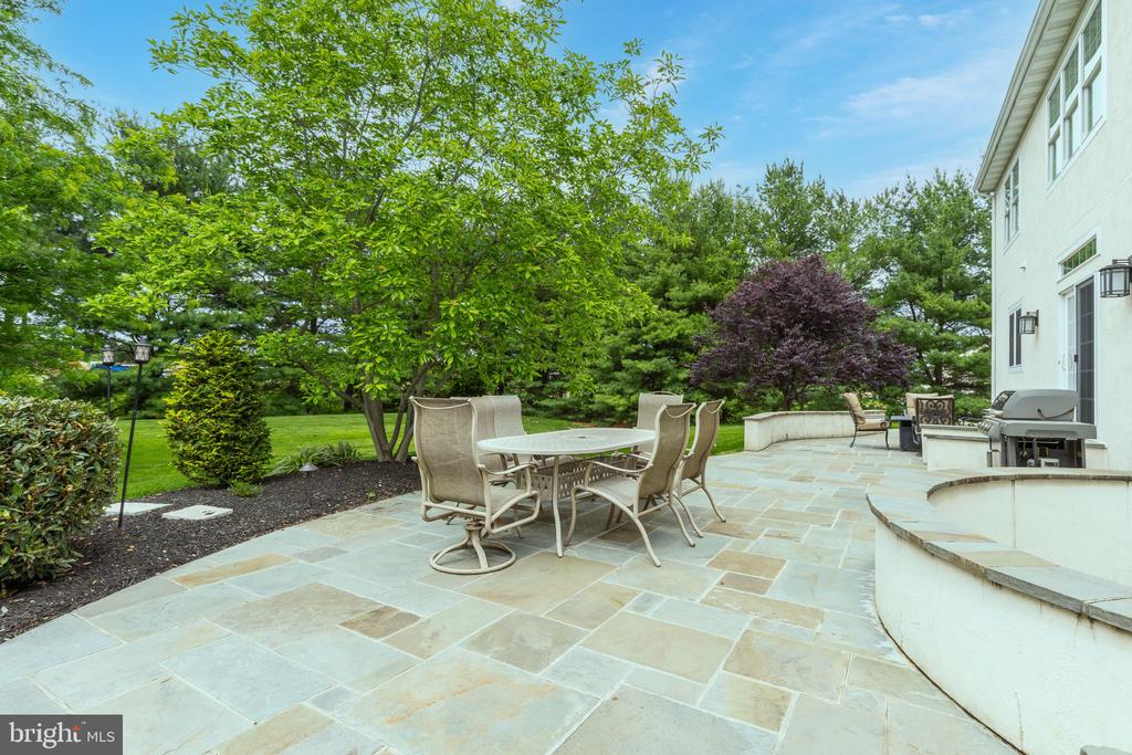 311 SARSEN DRIVE