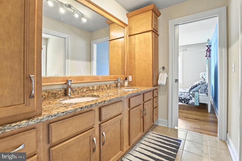 311 SARSEN DRIVE