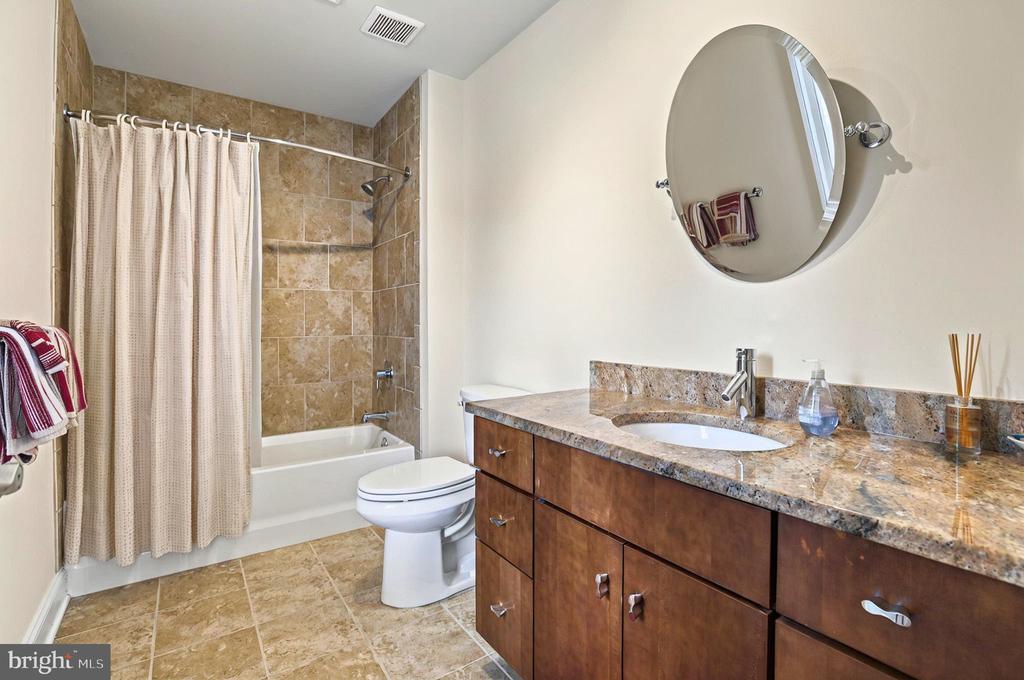311 SARSEN DRIVE