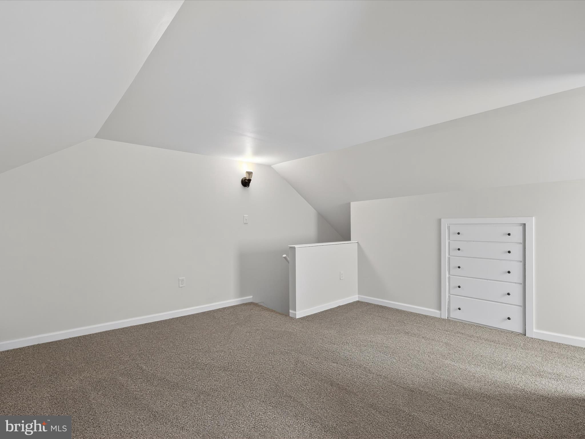 31 W FERDINAND STREET