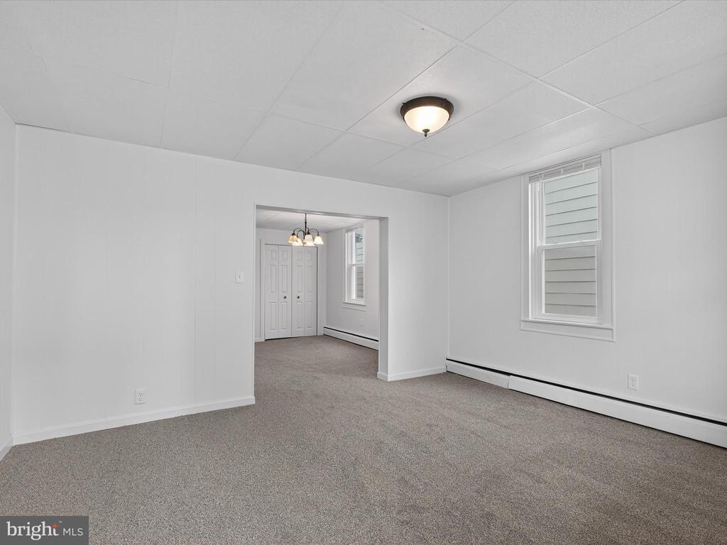 31 W FERDINAND STREET