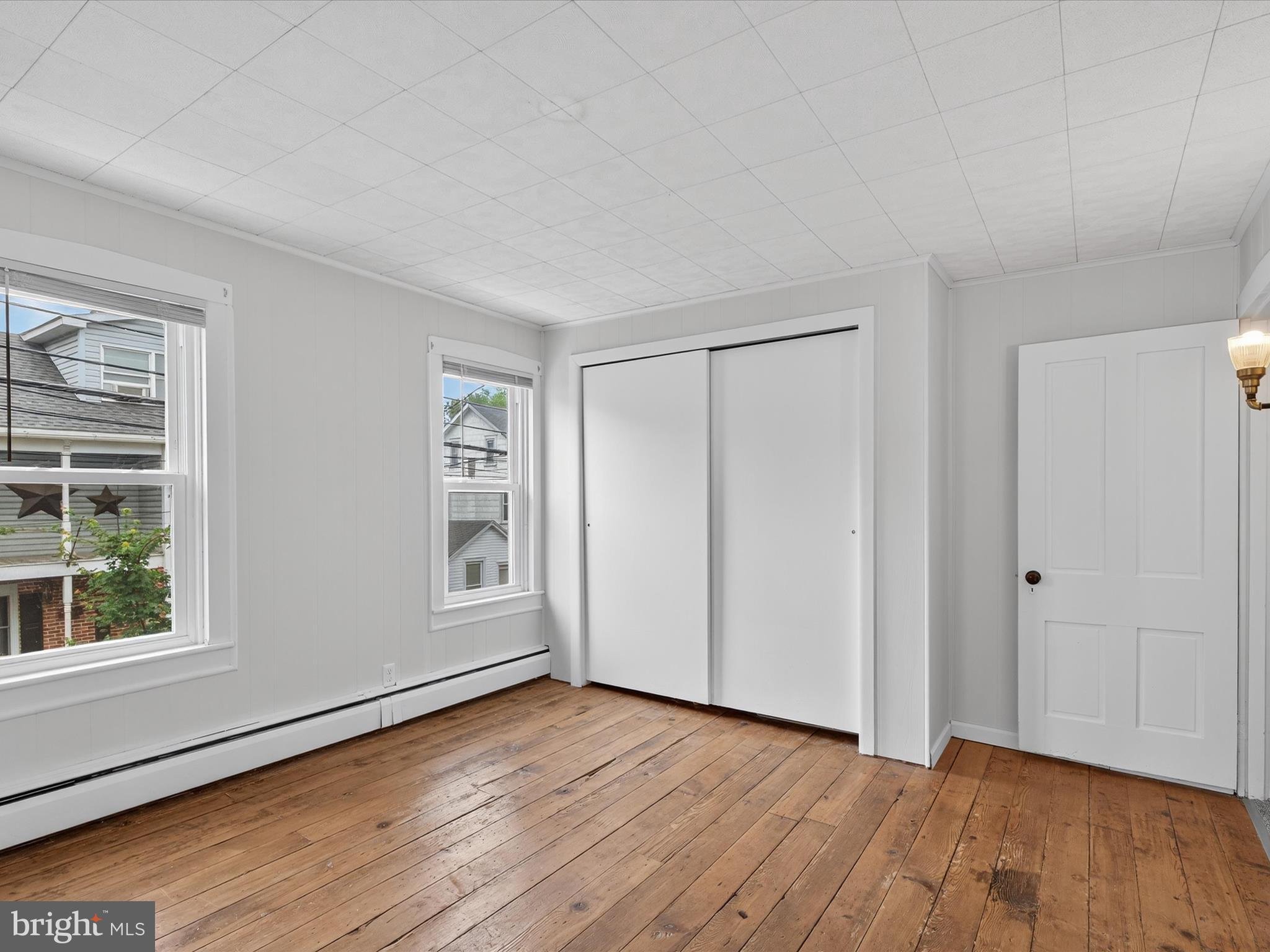 31 W FERDINAND STREET