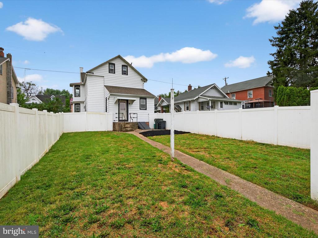 117 N BARBARA STREET
