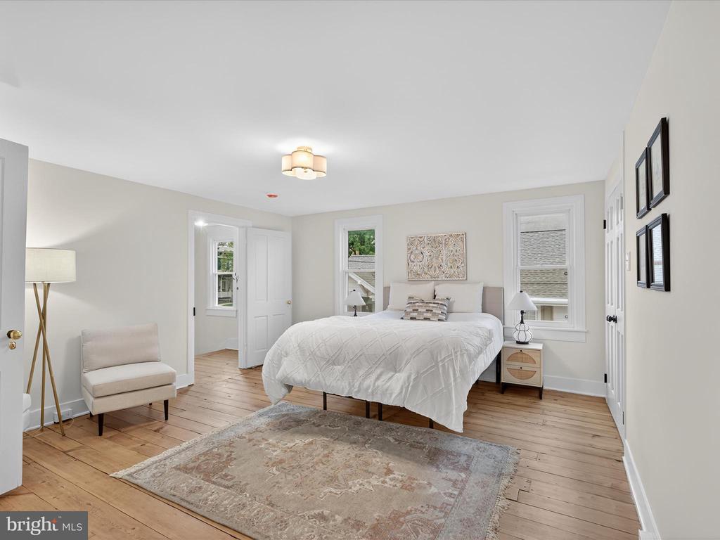 117 N BARBARA STREET