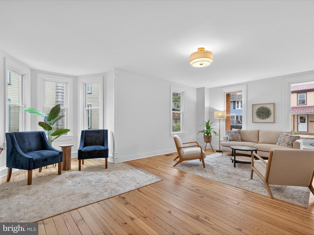 117 N BARBARA STREET
