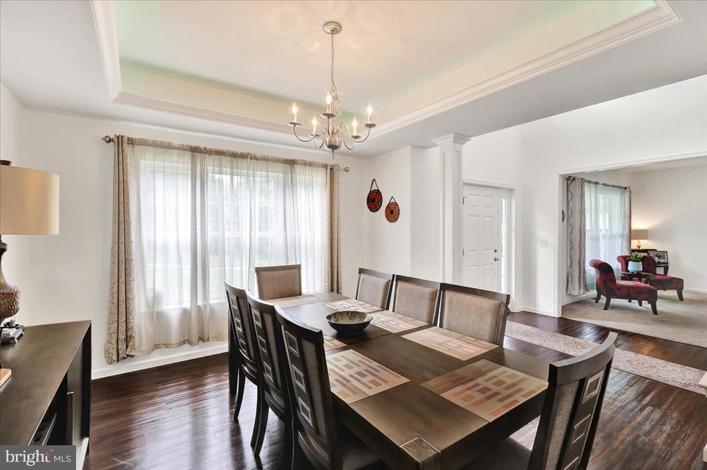 355 WESTVIEW DRIVE