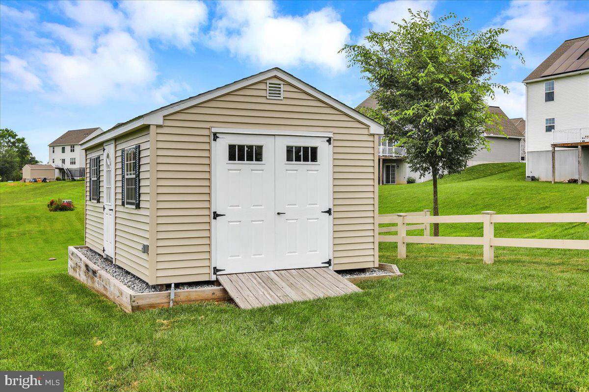 355 WESTVIEW DRIVE
