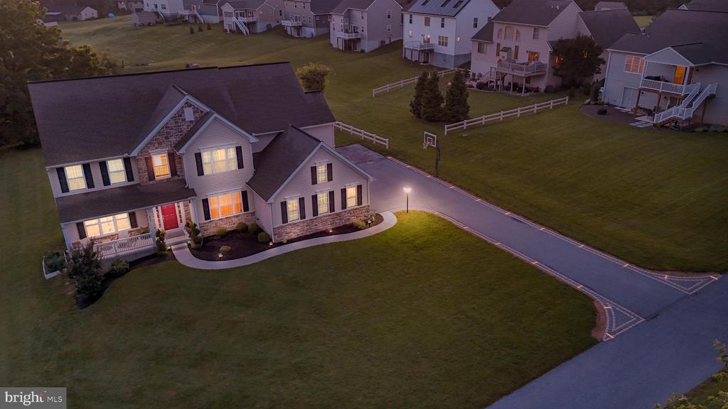 355 WESTVIEW DRIVE