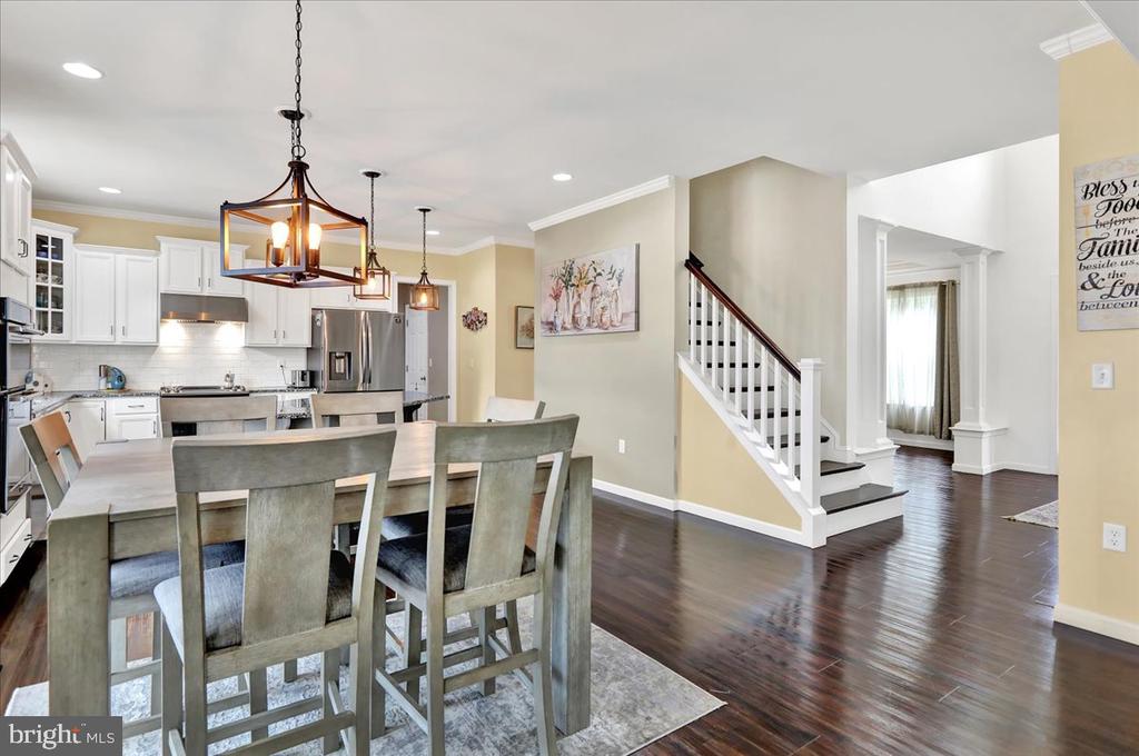 355 WESTVIEW DRIVE