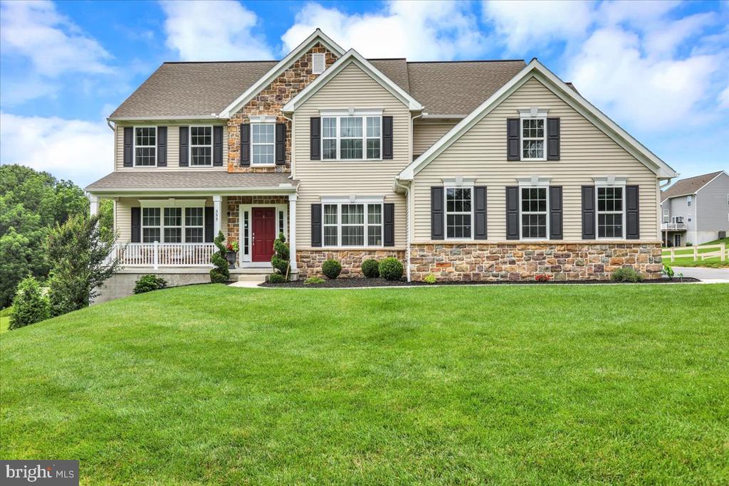 355 WESTVIEW DRIVE