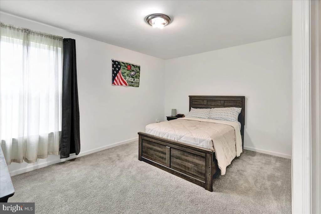 355 WESTVIEW DRIVE