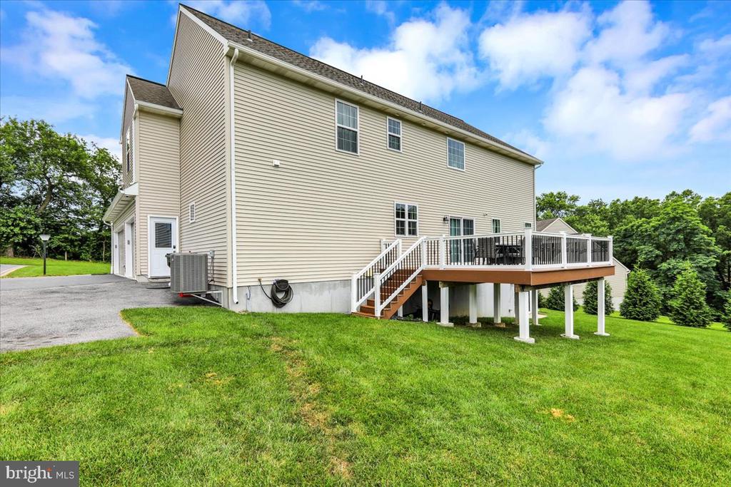 355 WESTVIEW DRIVE