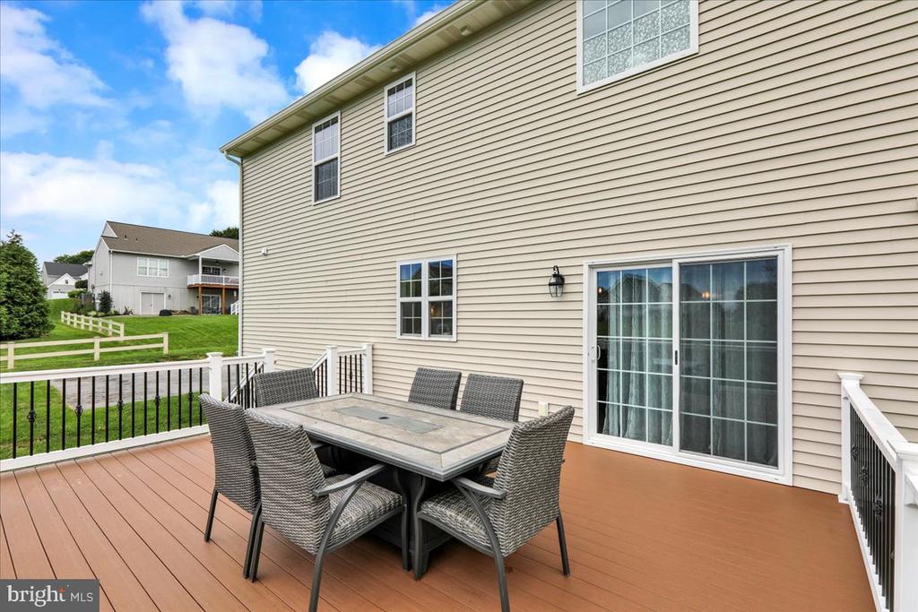 355 WESTVIEW DRIVE