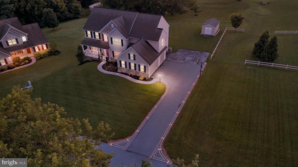 355 WESTVIEW DRIVE