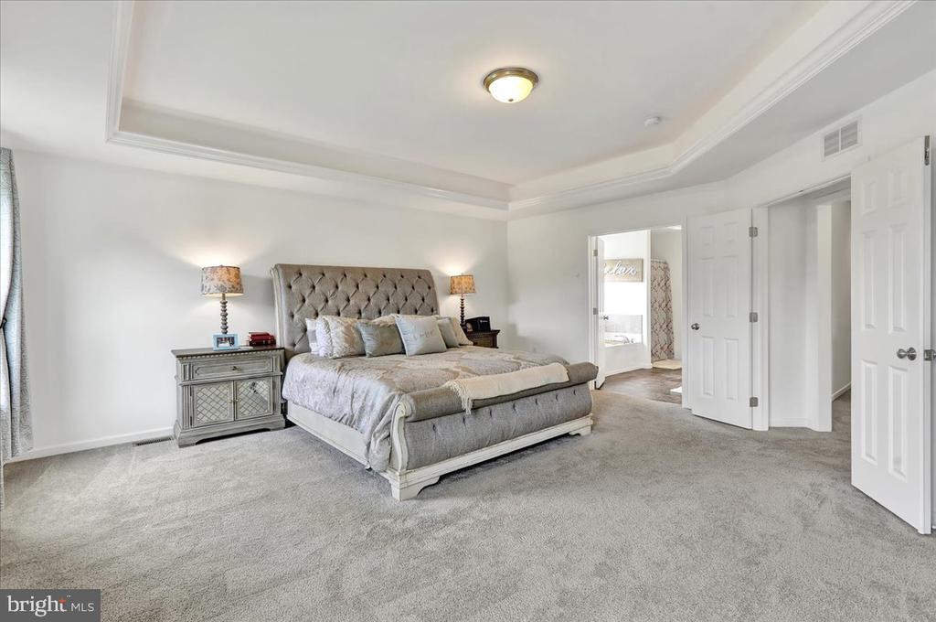 355 WESTVIEW DRIVE