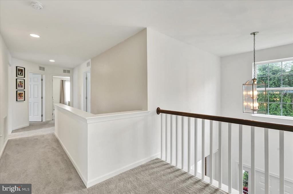 355 WESTVIEW DRIVE