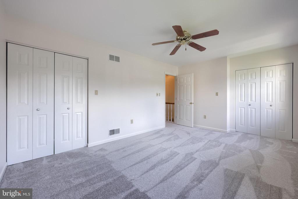 2223 OLDE MEADOW COURT