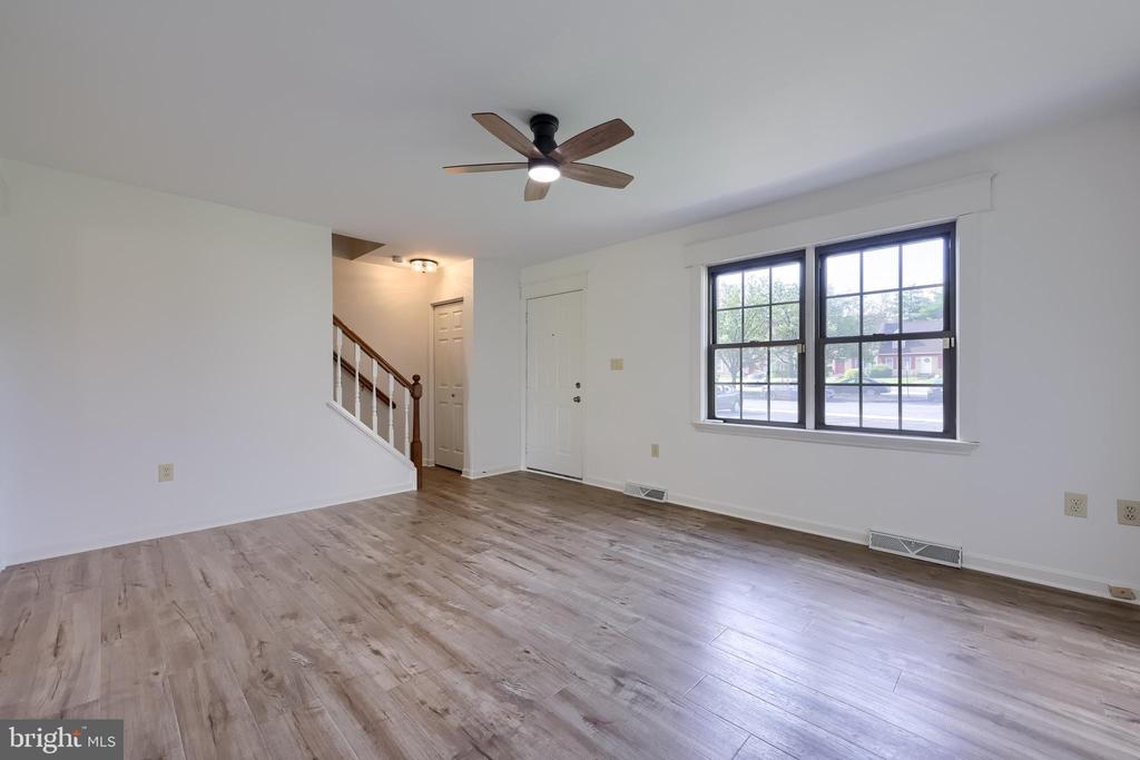 2223 OLDE MEADOW COURT