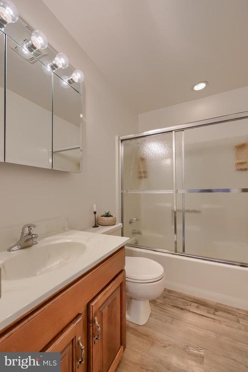 2223 OLDE MEADOW COURT