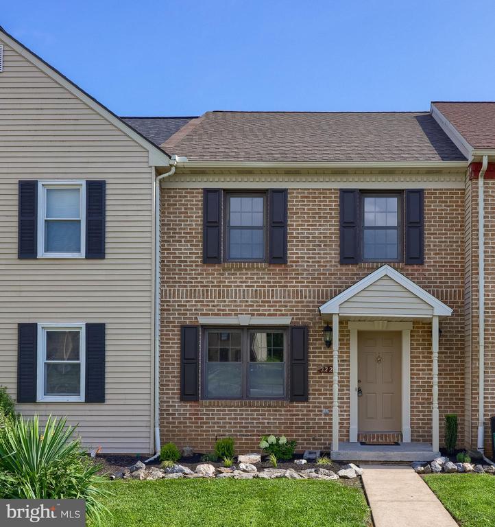2223 OLDE MEADOW COURT