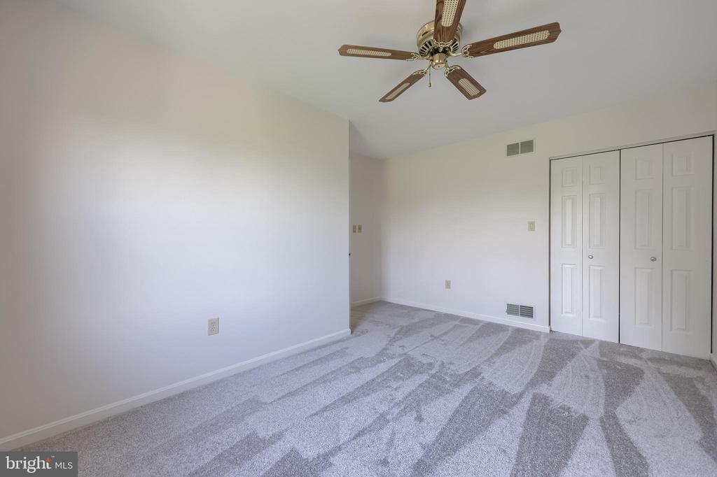 2223 OLDE MEADOW COURT