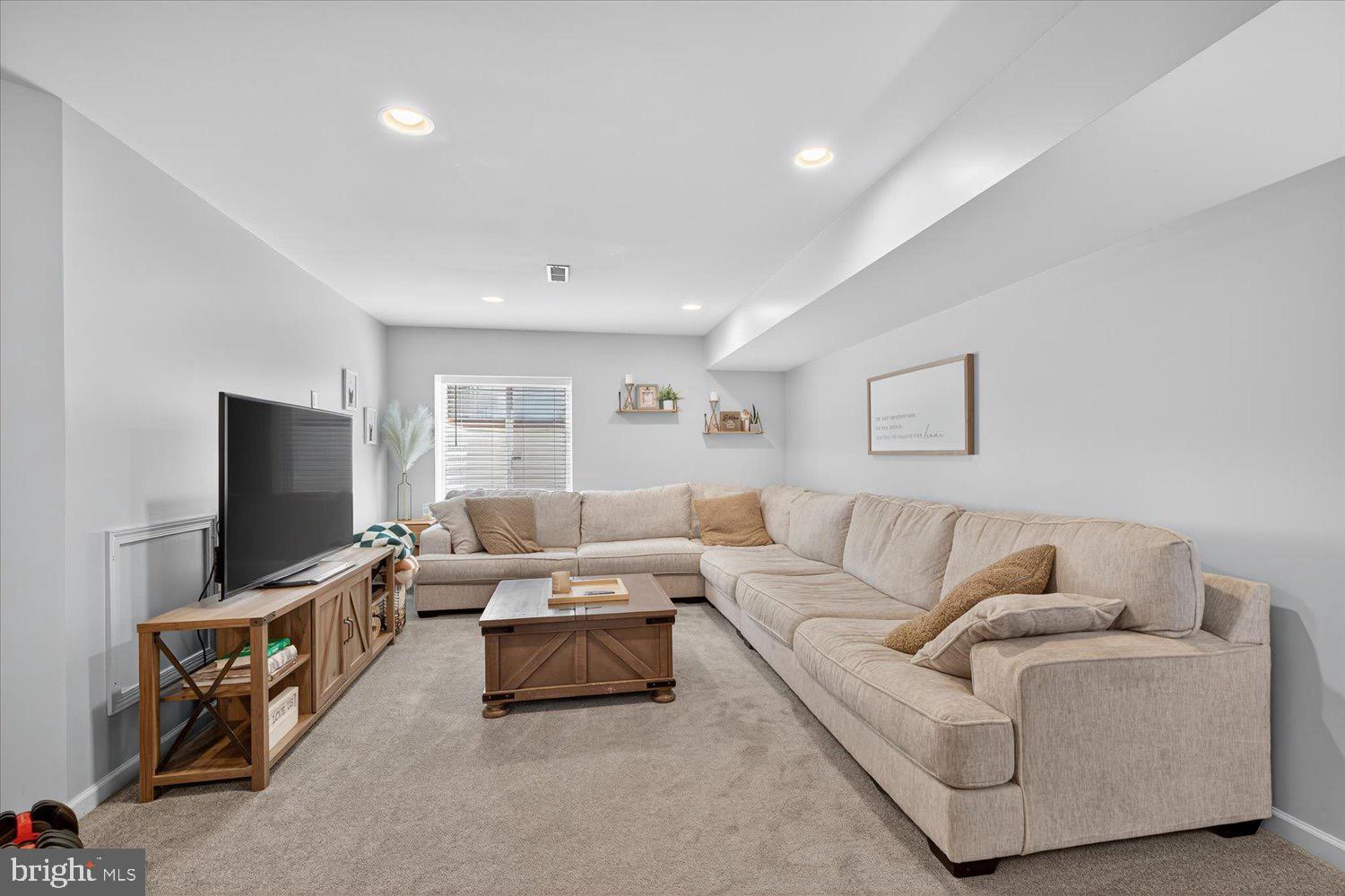 3 CAMERON COURT