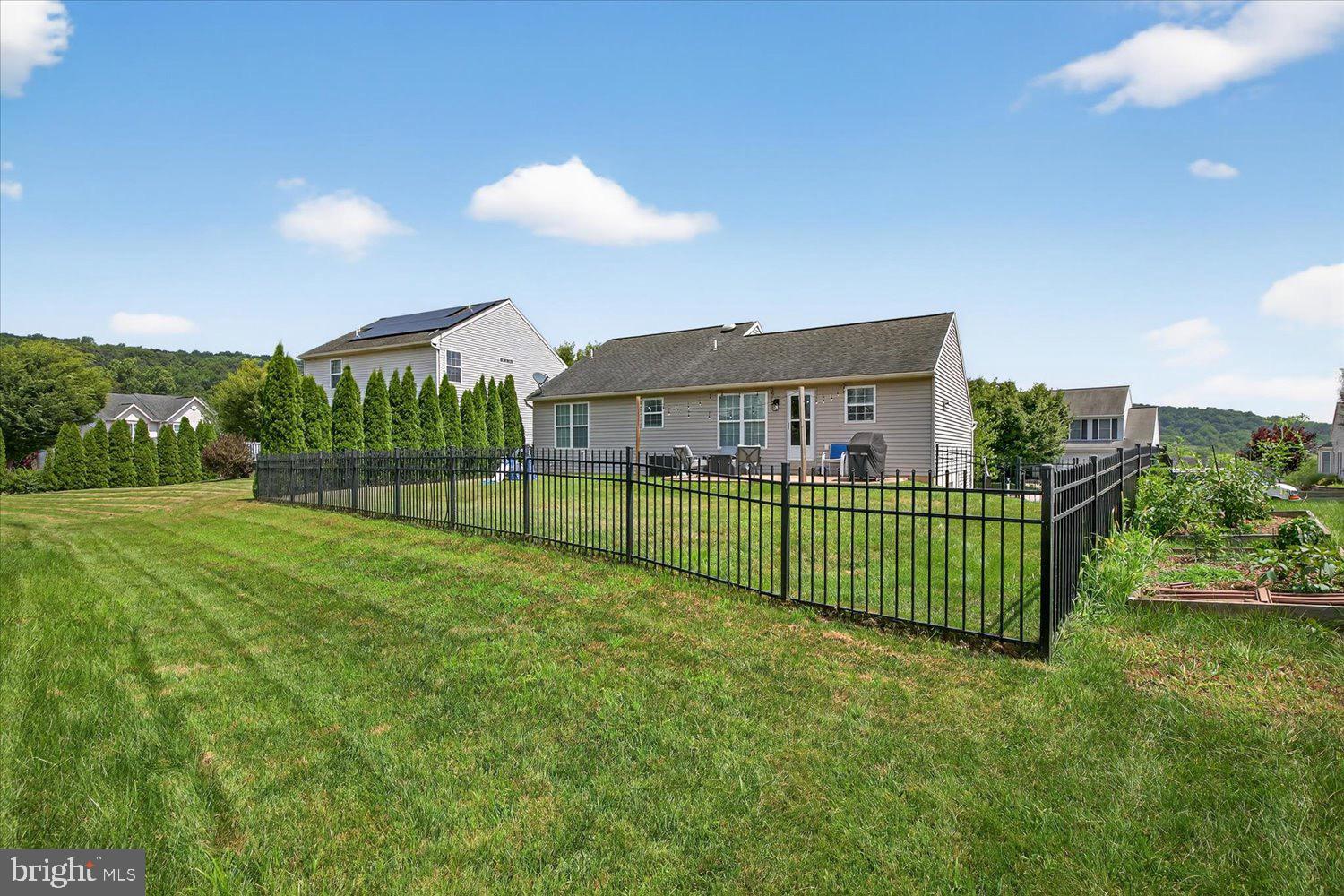 3 CAMERON COURT