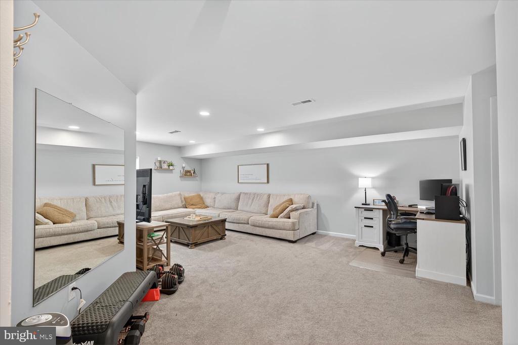 3 CAMERON COURT