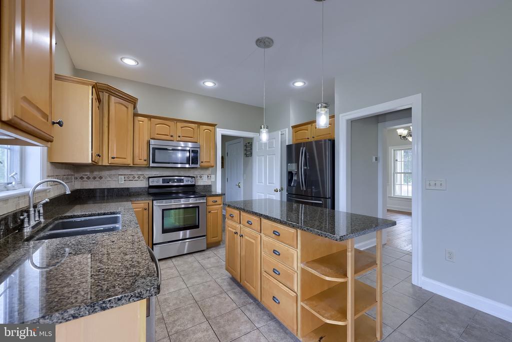 421 WAGONWHEEL ROAD