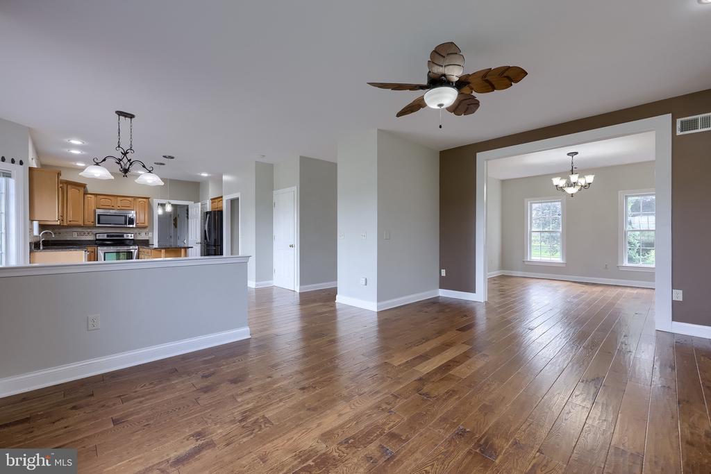 421 WAGONWHEEL ROAD
