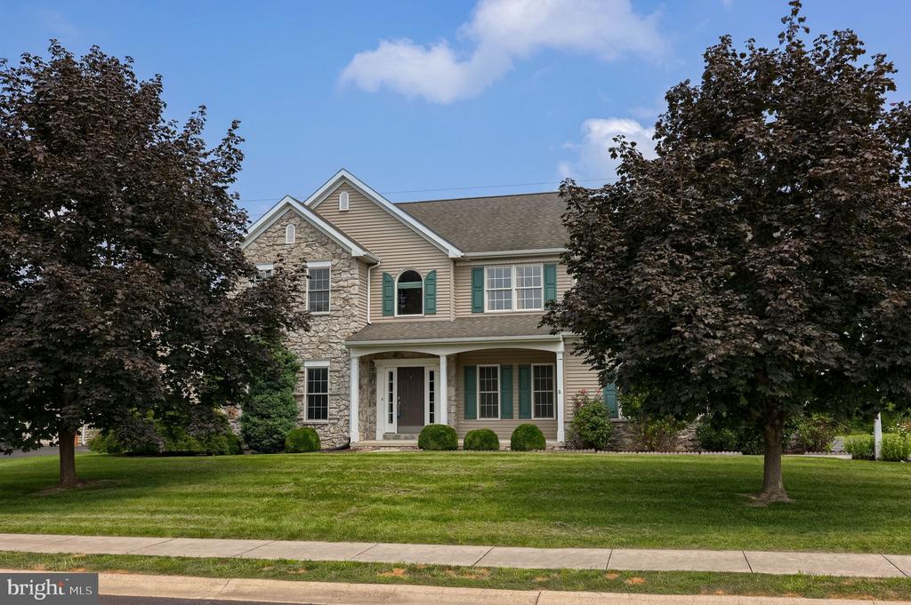 421 WAGONWHEEL ROAD