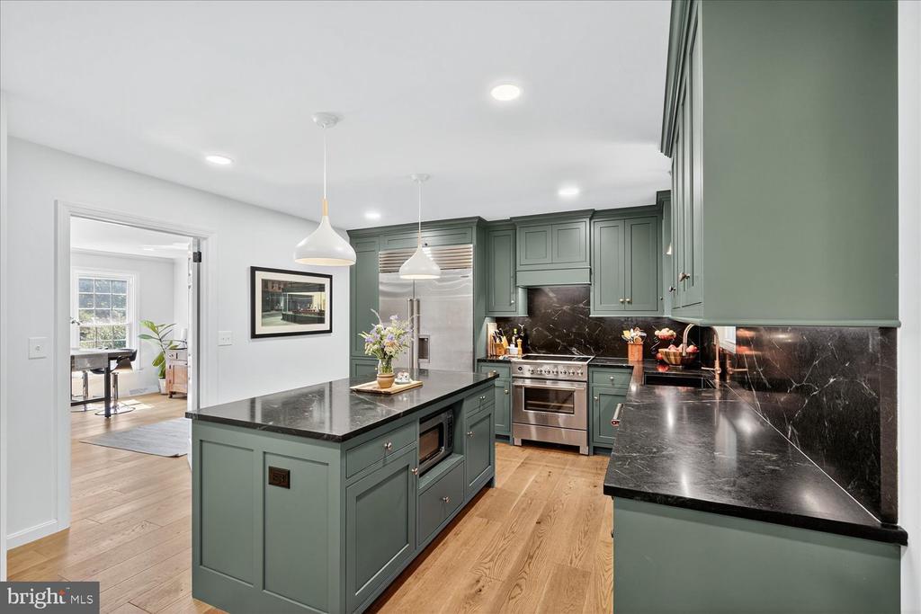 381 CHOWNING PLACE