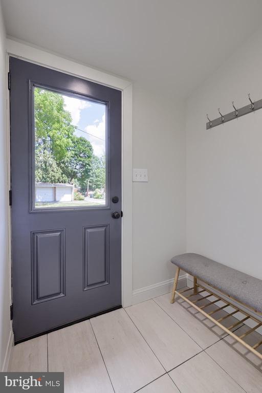 1115 W CLAY STREET