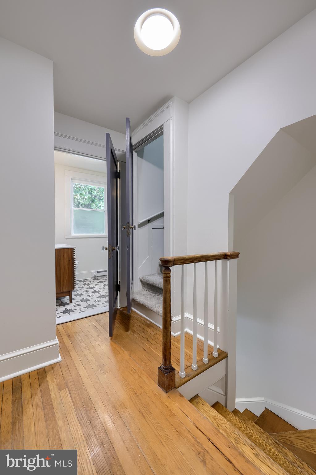 1115 W CLAY STREET