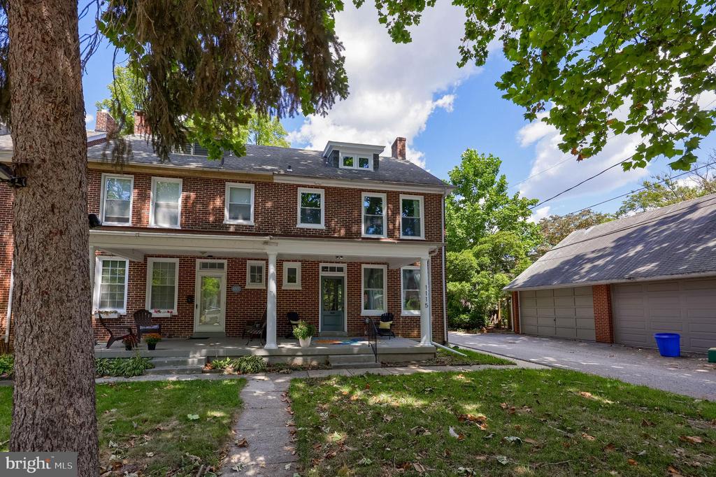 1115 W CLAY STREET