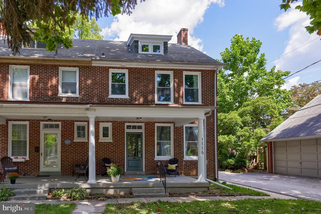 1115 W CLAY STREET