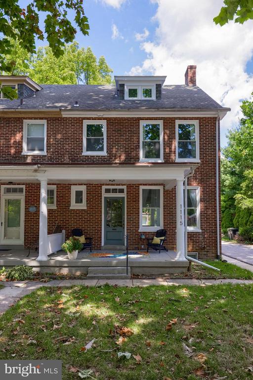 1115 W CLAY STREET