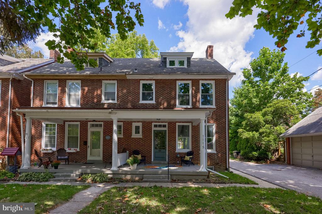 1115 W CLAY STREET