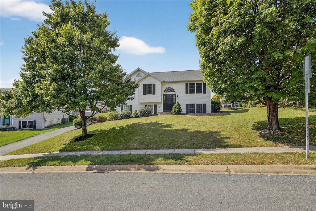 554 MALLARD DRIVE