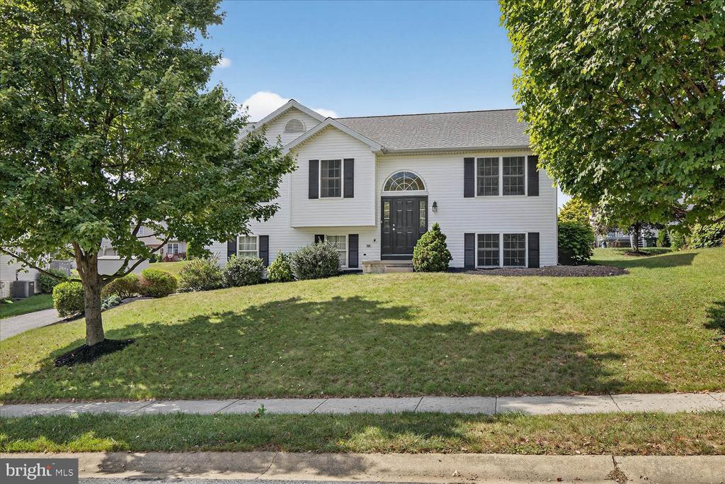 554 MALLARD DRIVE