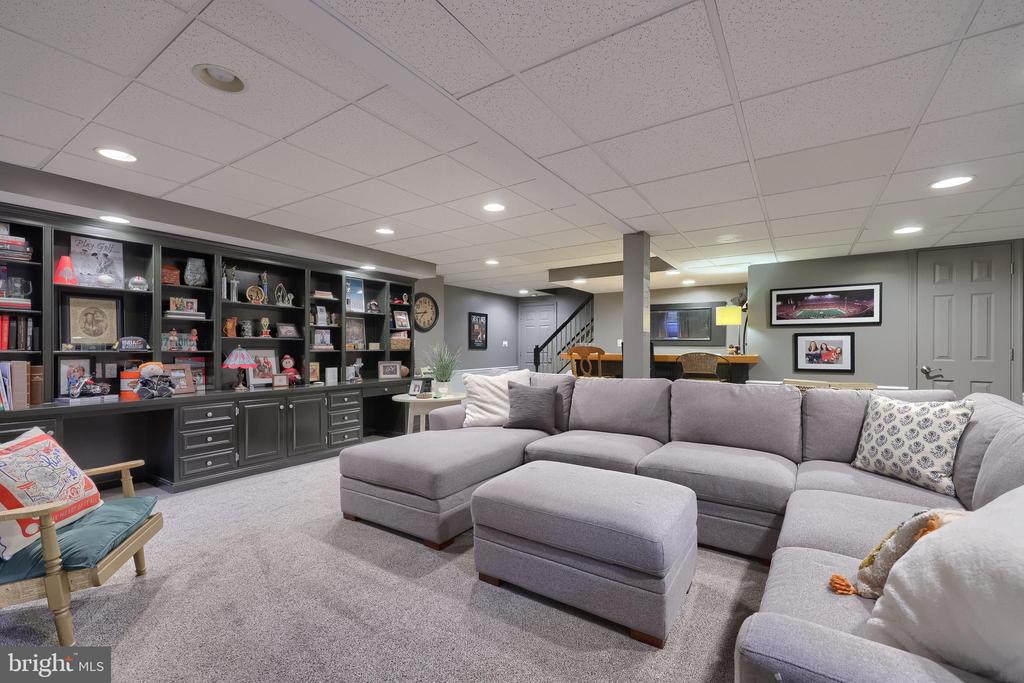 357 COPLEY DRIVE