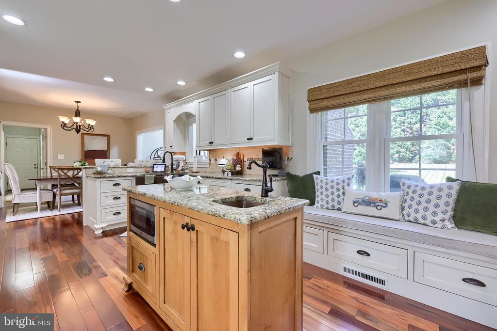 357 COPLEY DRIVE