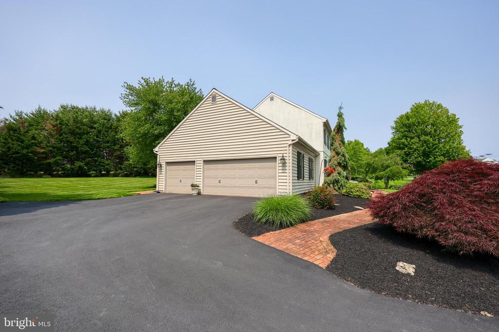 357 COPLEY DRIVE