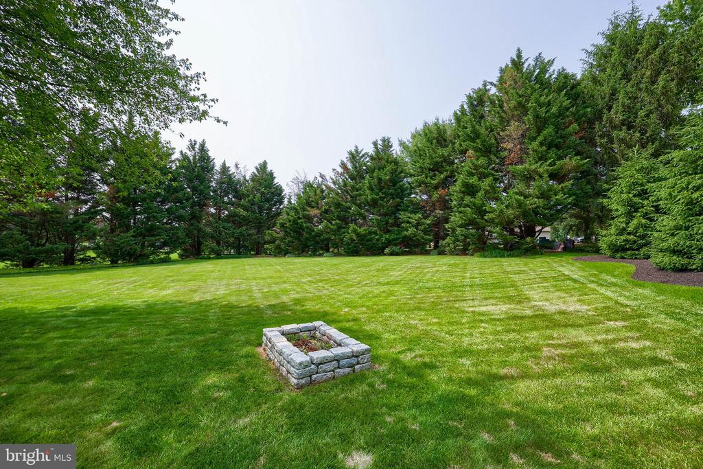 357 COPLEY DRIVE