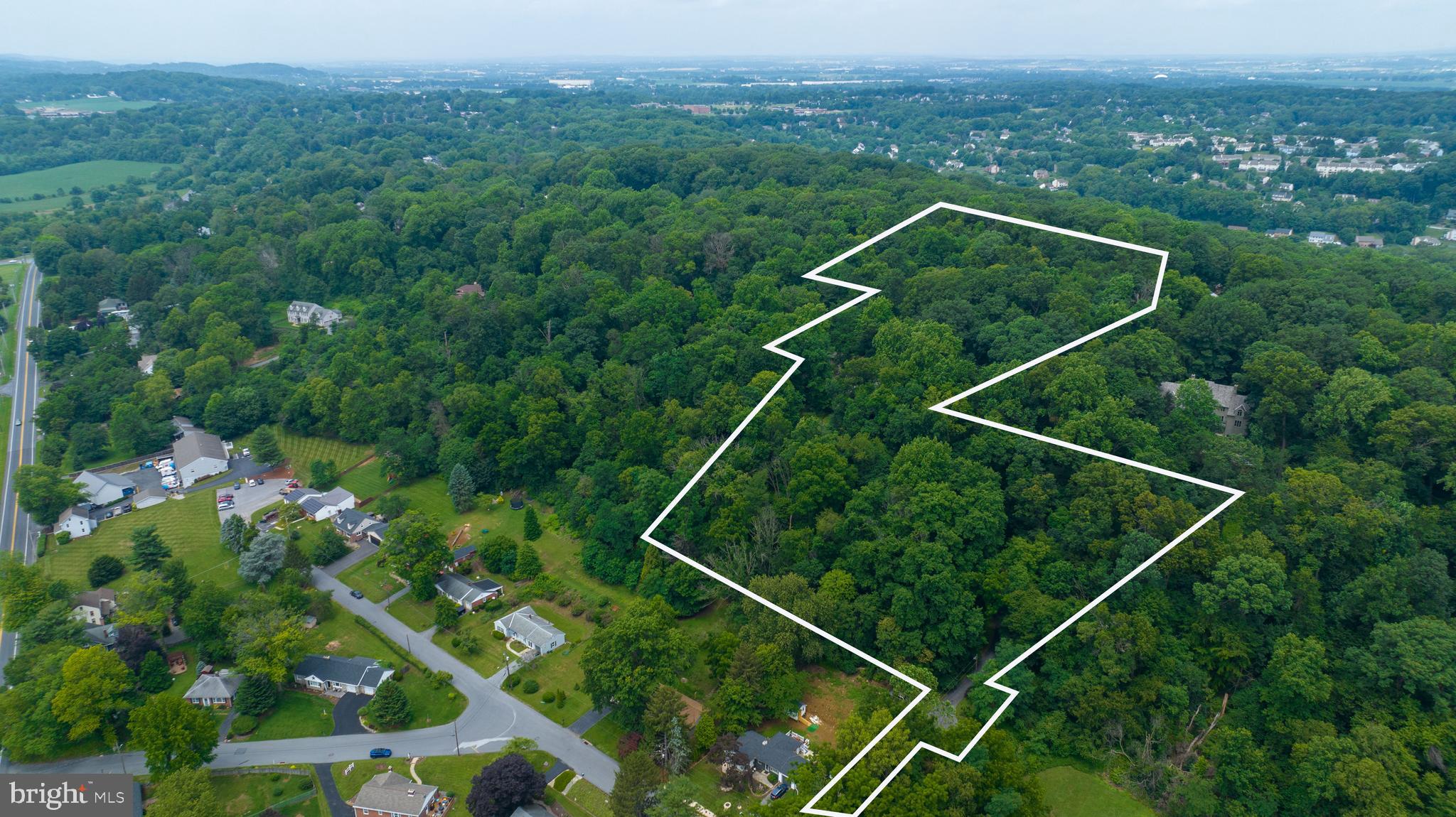 2487 CHESTNUT RIDGE DRIVE