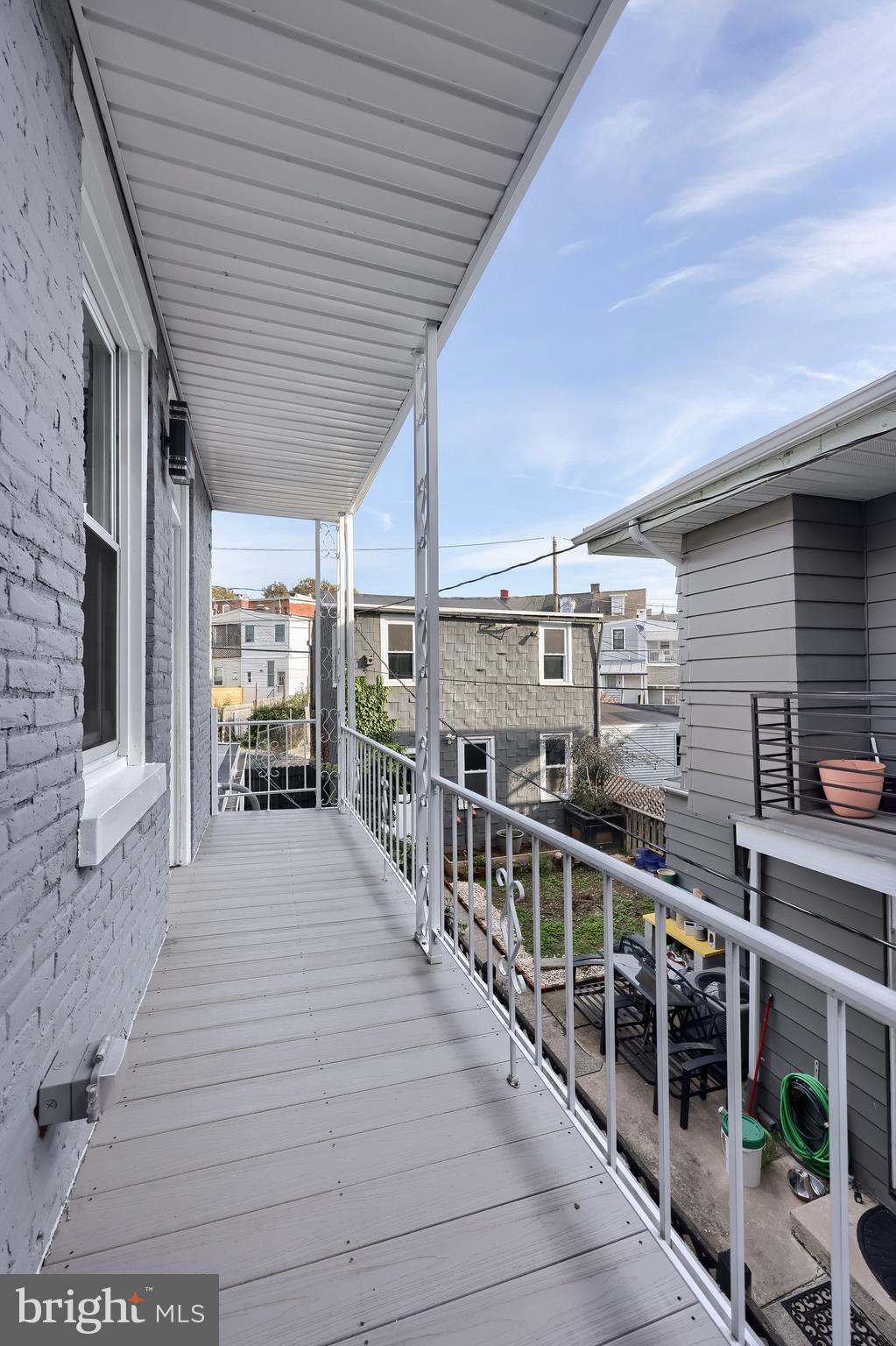 657 W ORANGE STREET