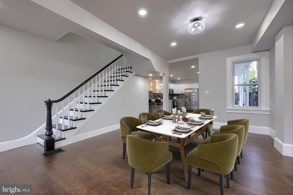 657 W ORANGE STREET