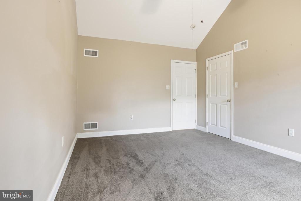 840 COBBLESTONE LANE
