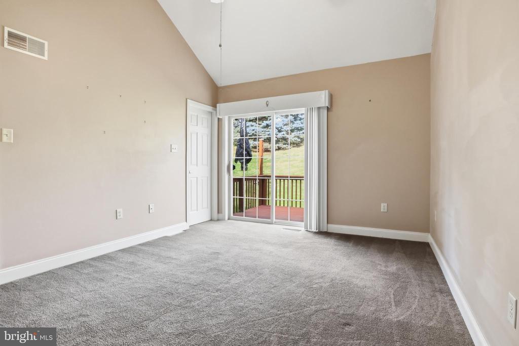 840 COBBLESTONE LANE